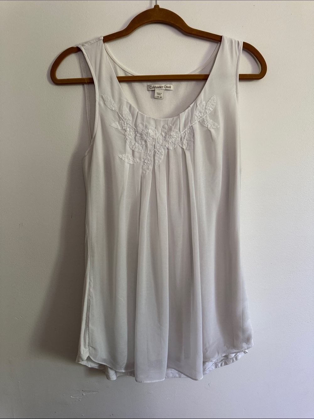 Coldwater Creek White Scoop Neck Embroidered Camisole